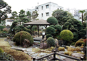 旧鋳物問屋鍋平別邸庭園